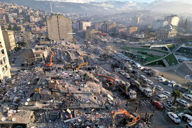 وزیر دفاع ترکیه: 25 هزار نیروی نظامی در حال خدمت‌رسانی به زلزله‌زدگان هستند