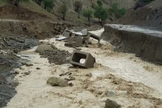 سیلاب راه  6 روستای جغتای را مسدود کرد