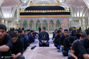 عزاداری دانشجویان دانشگاه علوم پزشکی بقیه الله (عج) در حرم امام خمینی (س)