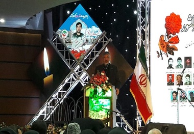 شهدا سند هویت یک ملت هستند