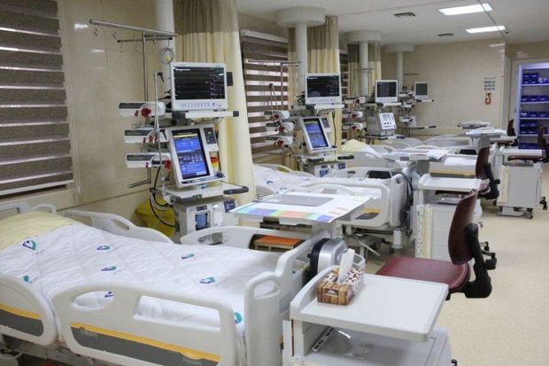 خلوت شدن بیمارستان‌های قم به معنی پایان کرونا نیست