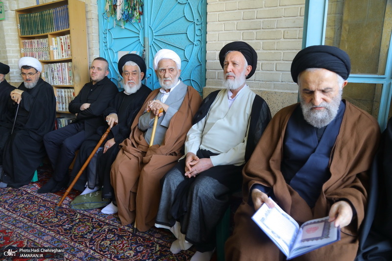 مراسم تشییع آیت الله موسوی تبریزی (ره)