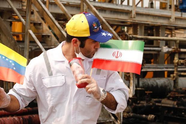 نظر شمخانی در مورد رسیدن نفتکش های ایران به ونزوئلا