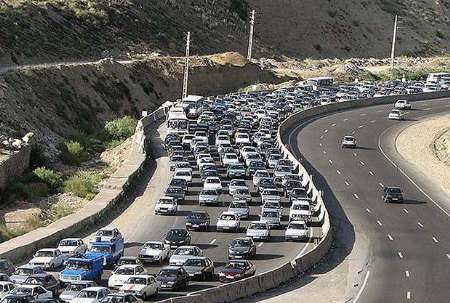 ترافیک در محورهای مواصلاتی شرق استان تهران بسیار سنگین است