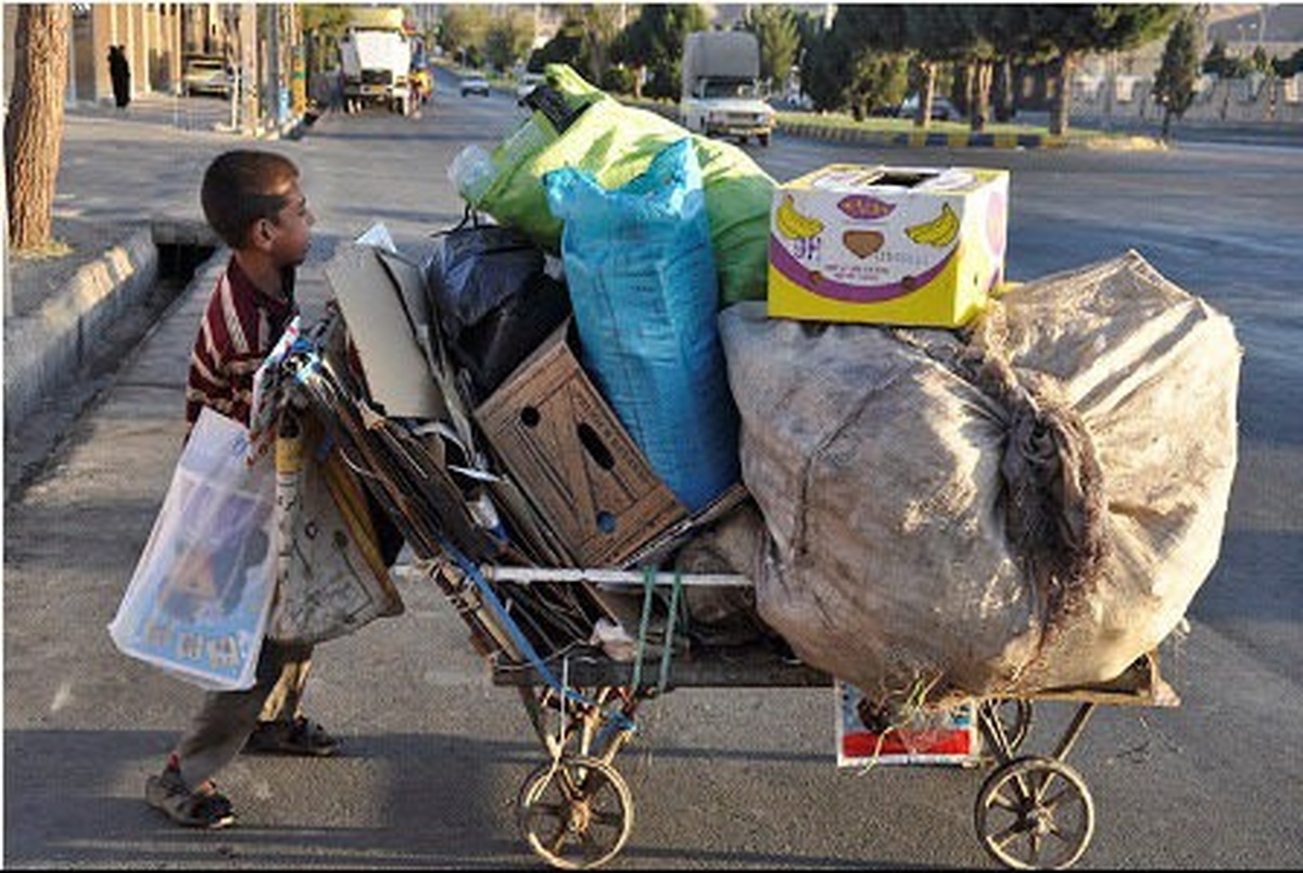 زباله‌گردی کودکان درپی قرارداد پیمانکاران با شهرداری