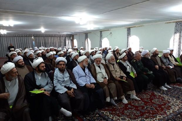 ۲۲۰ روحانی به مناسبت ماه محرم به مساجد میاندوآب اعزام شدند
