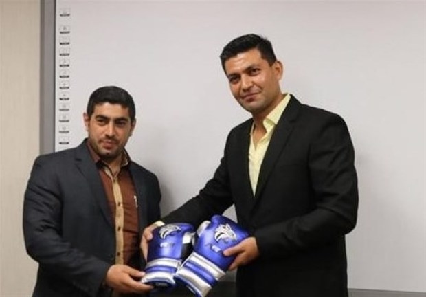 بوکسور ایرانی با سازمان حرفه‌ای ARM SPORT به توافق رسید/ عکس
