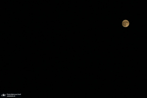 پدیده نادر «ابر ماه خاویاری»