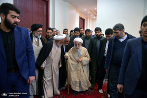 گرامیداشت سالروز ورود بنیانگذار جمهوری اسلامی ایران به میهن در حرم امام خمینی(س)