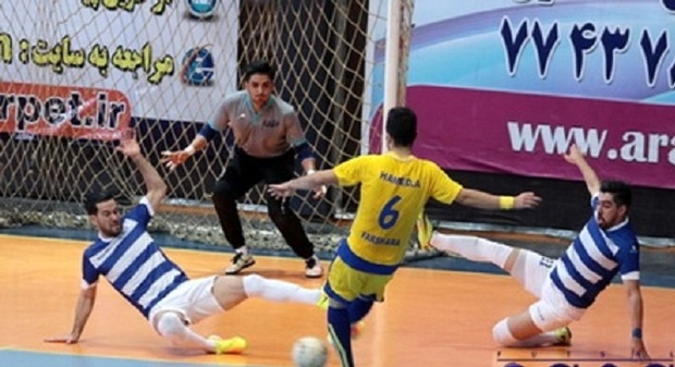 تیم فوتسال ارژن شیراز مقابل آذرخش بندرعباس شکست خورد