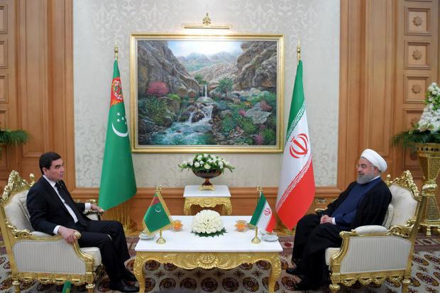 دکتر روحانی: دوستی، حسن همجواری و توسعه روابط برادرانه با ترکمنستان برای جمهوری اسلامی ایران حائز اهمیت است