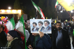 پنجاه و پنجمین شب اجتماع پر شور مردم در میدان تجریش