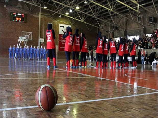 مسابقات ورزشی دختران دانش آموز کشور در مشهد آغاز شد