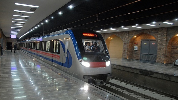 اجرای تور رایگان متروگردی و طرح آموزش شهروندی قطارشهری دراصفهان