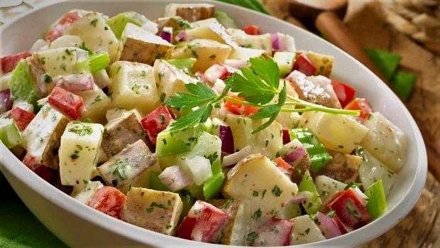 سالاد را باید چه موقع بخوریم؟
