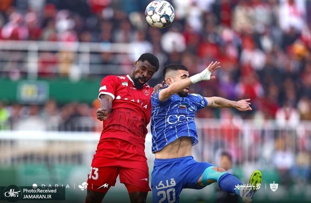 ویدیو| درگیری دو بازیکن پرسپولیس در پایان دربی 106!