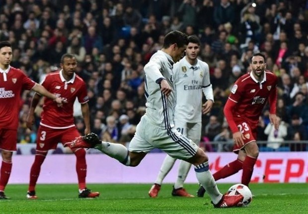 پیروزی خانگی کهکشانی ها مقابل اسپانیول