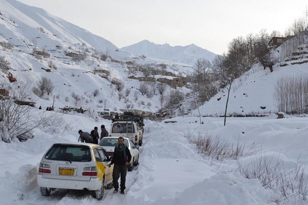 برف راه 55 روستای استان زنجان را بست