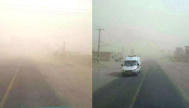 باد و خاک دید رانندگان در جاده های شمالی خراسان رضوی را کاهش داد