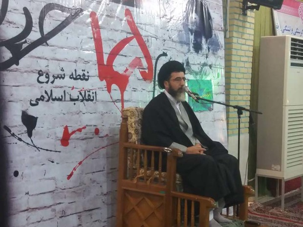 قیام 15 خرداد امام راحل را به مردم شناساند
