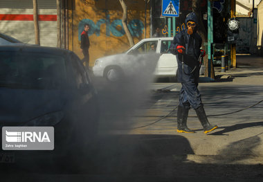 ضدعفونی کردن اماکن عمومی دلگان در حال انجام است