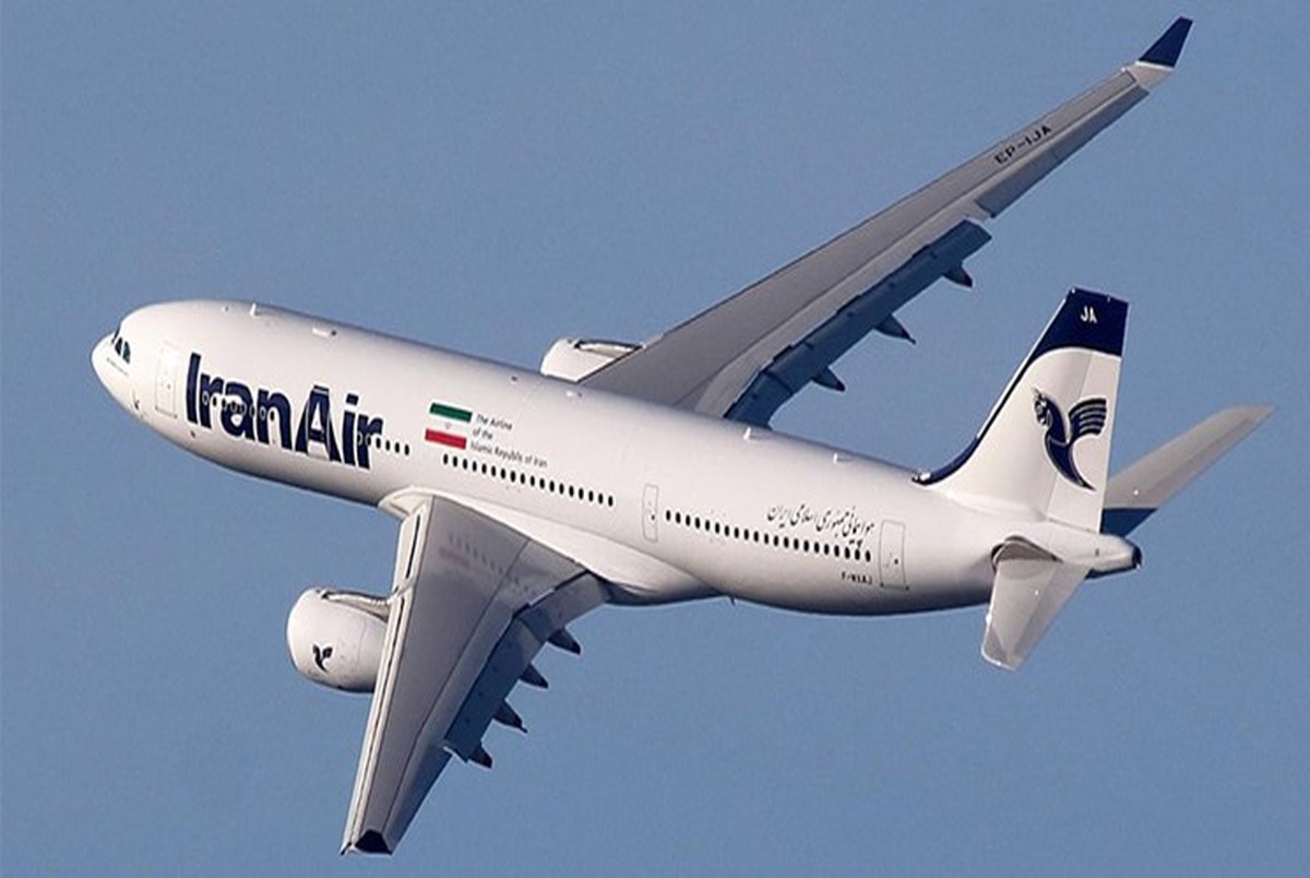 ضدعفونی کردن هواپیما با اشعه UV در ایران/ ویدیو