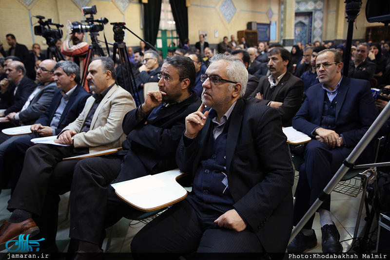 نشست بررسی «جایگاه اخلاق در ساحت های تربیت دانش آموزی با نگاهی به اندیشه تربیتی حضرت امام»