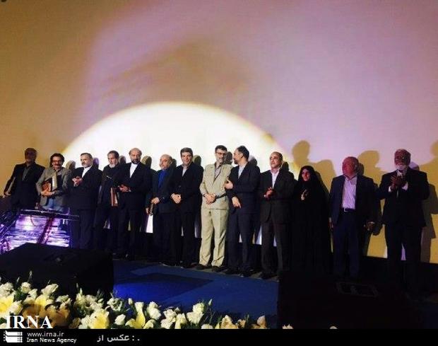 آغاز جشنهای روز ملی سینما از مشهد  اعطای نشان به فعالان برجسته سینما