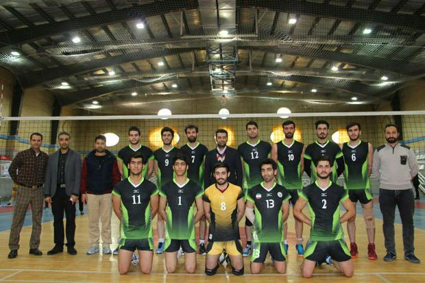 تیم والیبال دانشگاه قم قهرمان مسابقات دانشجویان منطقه چهار کشور شد
