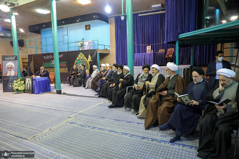 مراسم تشییع آیت الله رحمت (ره) از حسینیه جماران -1