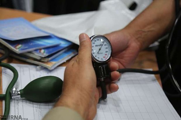 ۱۱۰ بیمار در بسیج ملی کنترل فشار خون خمین شناسایی شد