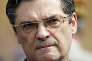 وزیر صنایع سابق فرانسه در اثر ابتلا به کرونا جان باخت