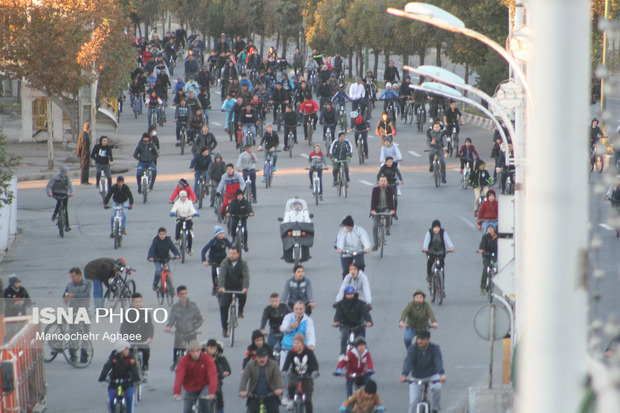 همایش" میاندوآب شهر دوچرخه ایران" برگزار شد