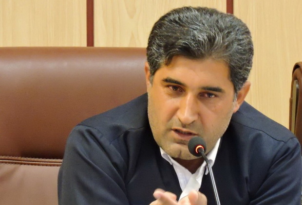 بحران اقتصادی را با همدلی و کمک به دولت پشت سر می گذاریم