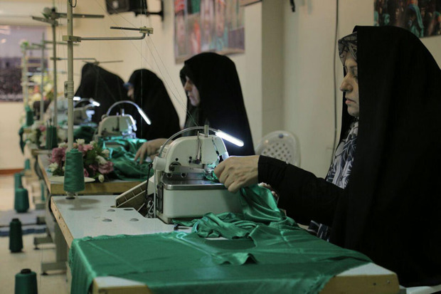 کارگاه دوخت لباس های شیرخوارگان حسینی (ع) در قزوین افتتاح شد