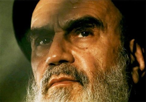 خاطره‌ی نادرپور از امام خمینی و اشتباهات فاحش