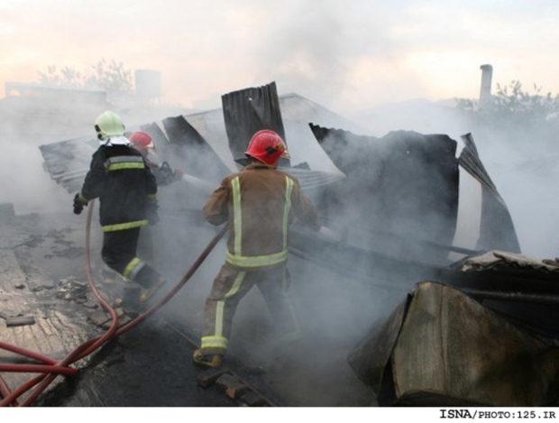 سردخانه صنعتی سبزوار دچار آتش سوزی شد