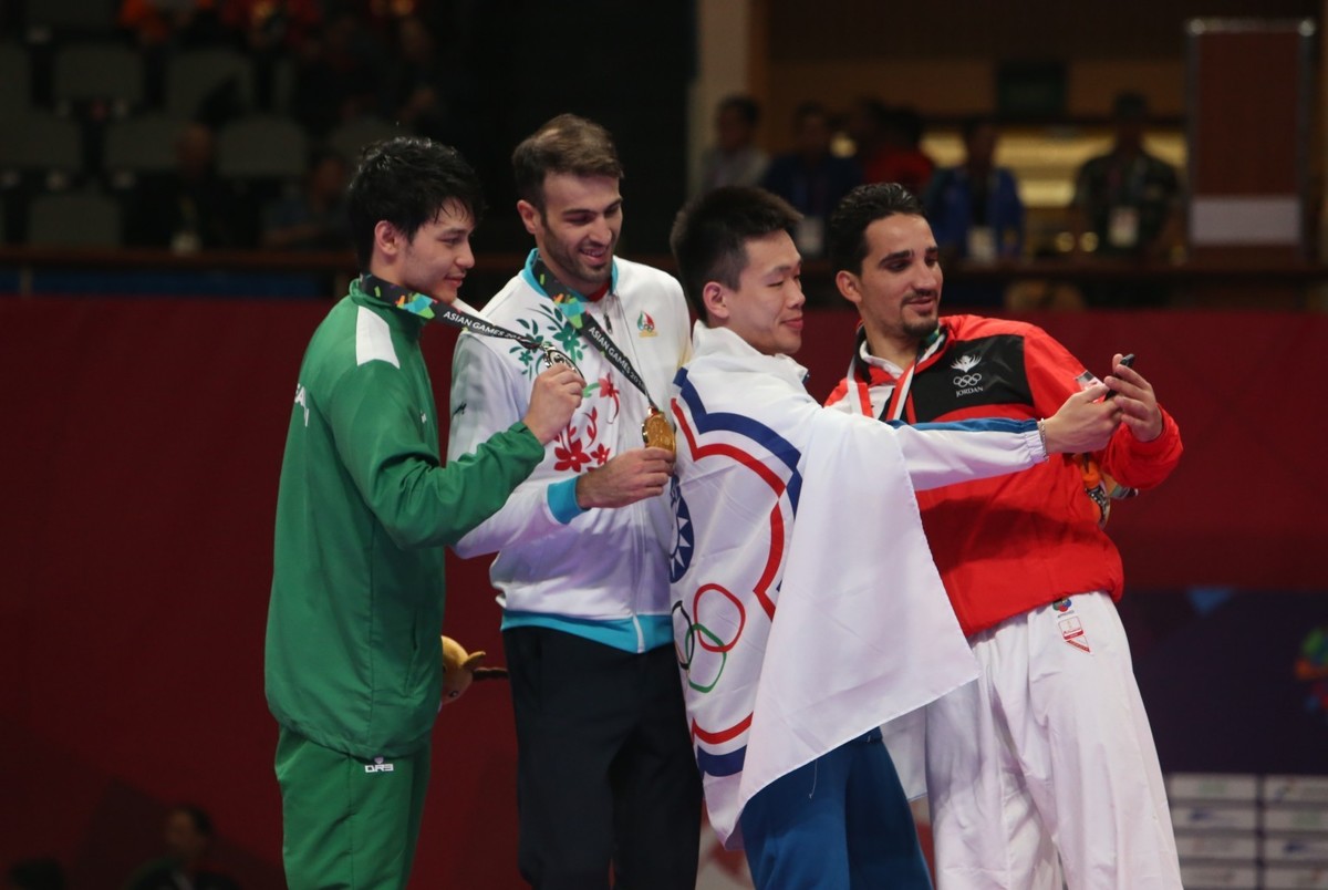 گزارش تصویری اهدای مدال کاراته کاهای ایران در جاکارتا