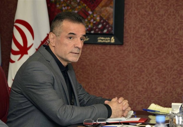 انصاری‌فرد: محرومیت خلیل‌زاده برای دربی ناحق است
