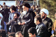 امام خمینی در بهشت زهرا(س): مجلس موسسان با سرنیزه تاسیس شد/رژیم سلطنتی خلاف حقوق بشر است