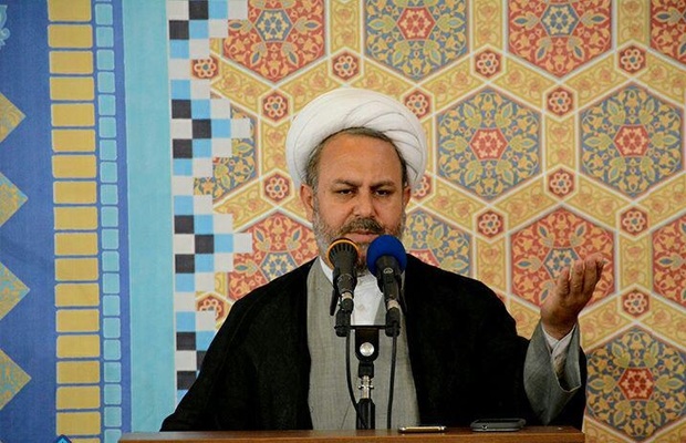 امام جمعه نوشین شهر: امت حزب الله ایران اسلامی با هیچ کس عقد اخوت نبسته اند