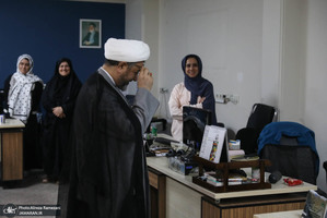 بازدید رییس موسسه تنظیم و نشر آثار امام خمینی (ره) از خبرگزاری ایسنا