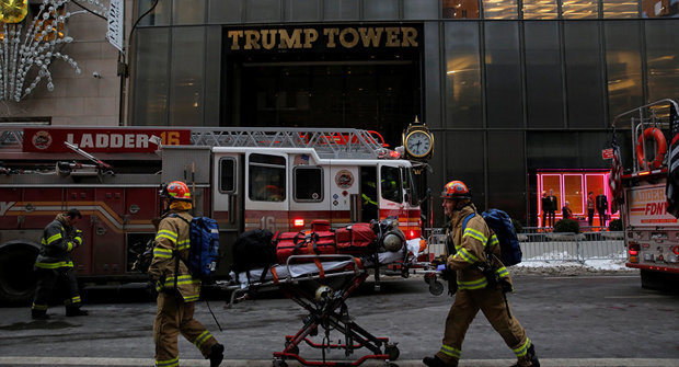 آتش سوزی برج «ترامپ»در مرکز نیویورک/ رئیس جمهور آمریکا در زمان حادثه در واشنگتن بود