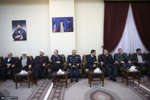 حاشیه تجدیدمیثاق رئیس جمهور و اعضای دولت با آرمان‌های بنیانگذار جمهوری اسلامی ایران