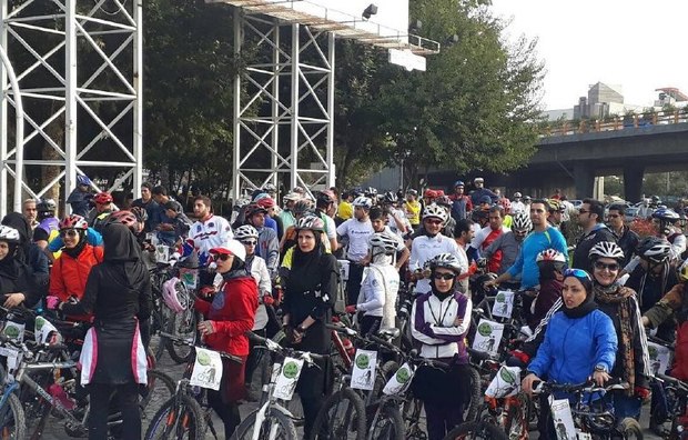 همایش بزرگ دوچرخه سواری عمومی در مشهد