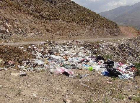 وضعیت محل دفن زباله روستای موئیل مشگین شهر بحرانی است