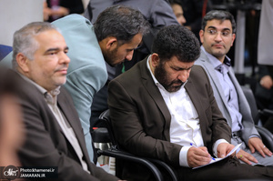 دیدار جمعی از شاعران و اهالی فرهنگ و ادب با رهبر معظم انقلاب