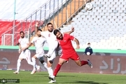 اقبالی:  اسکوچیچ نمی تواند به ملی پوشان فوتبال یاد بدهد/ لژیونرها خوب بازی نمی کنند