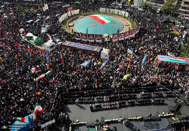 مراسم تشییع شهدای جنگ تحمیلی رژیم صهیونیستی در تهران برگزار شد + عکس و فیلم