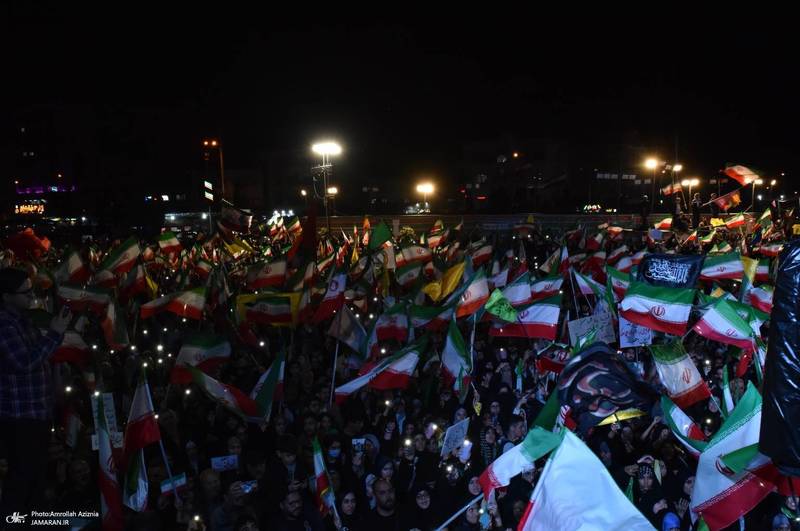 پنجاه و هشتمین اجتماع پر شور مردم در میدان انقلاب